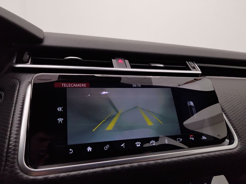 GuidiCar - LAND ROVER Range Rover Velar 2018 Velar 2.0 i4 R-Dynamic 240cv auto Usato